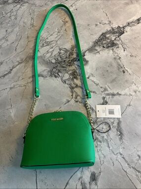 NWT! Steve Madden Emerald BMARILYN  Green Dome Crossbody with Gold Chain